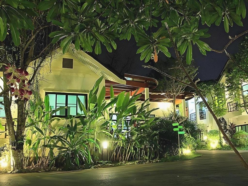Chayada Garden House And Resort Hotel Nakhonratchasima Exterior foto